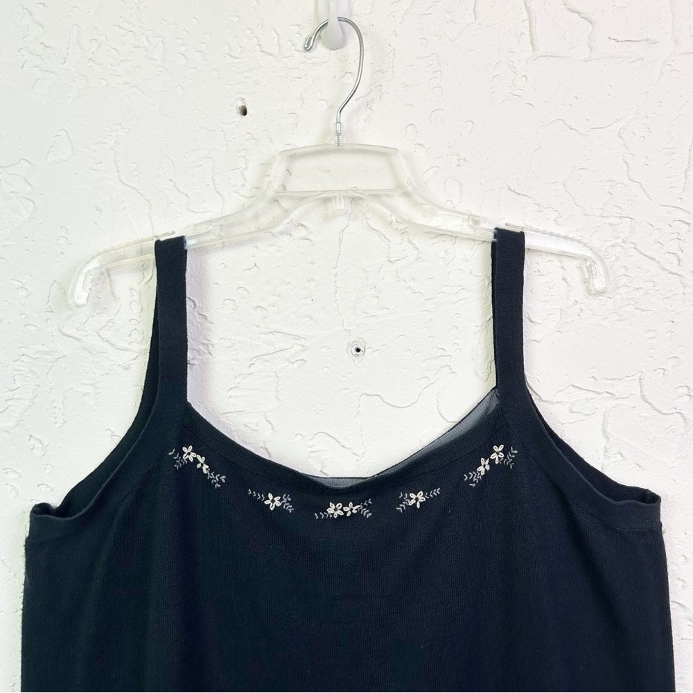 Vintage y2k Black Floral Embroidered Knit Tank Top Size 22/24 - Picture 2 of 6